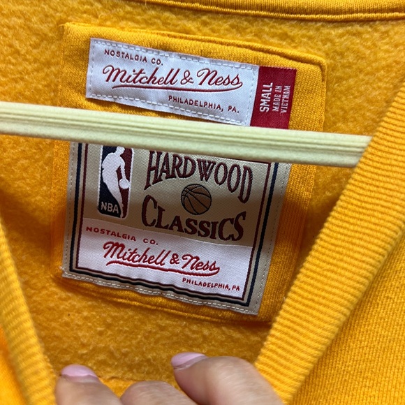 MITCHELL & NESS HOUSTON ROCKETS HEAD COACH CREW SWEATSHIRT SMALL - Picture 3 of 10